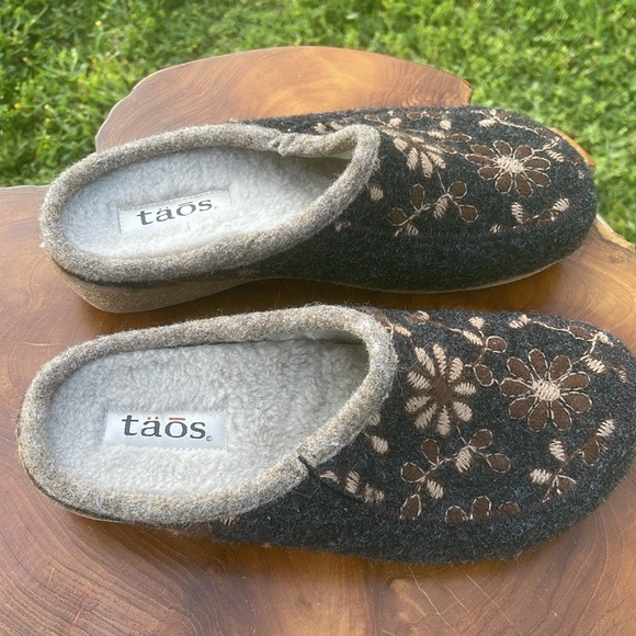 Taos wool clogs sz 39 - Picture 4 of 7